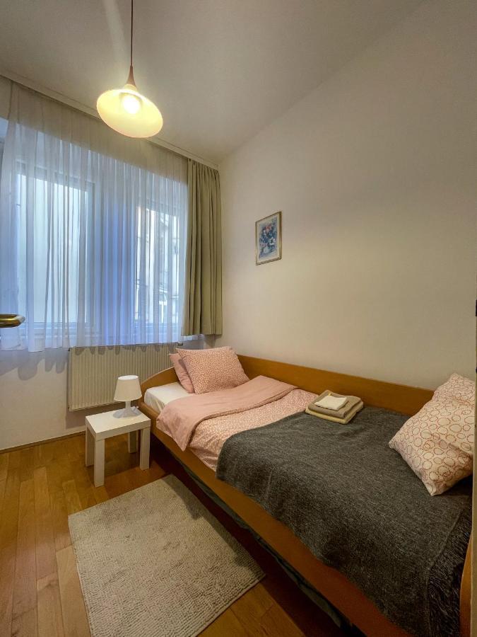 Hestia Apartment ซาเกร็บ ภายนอก รูปภาพ